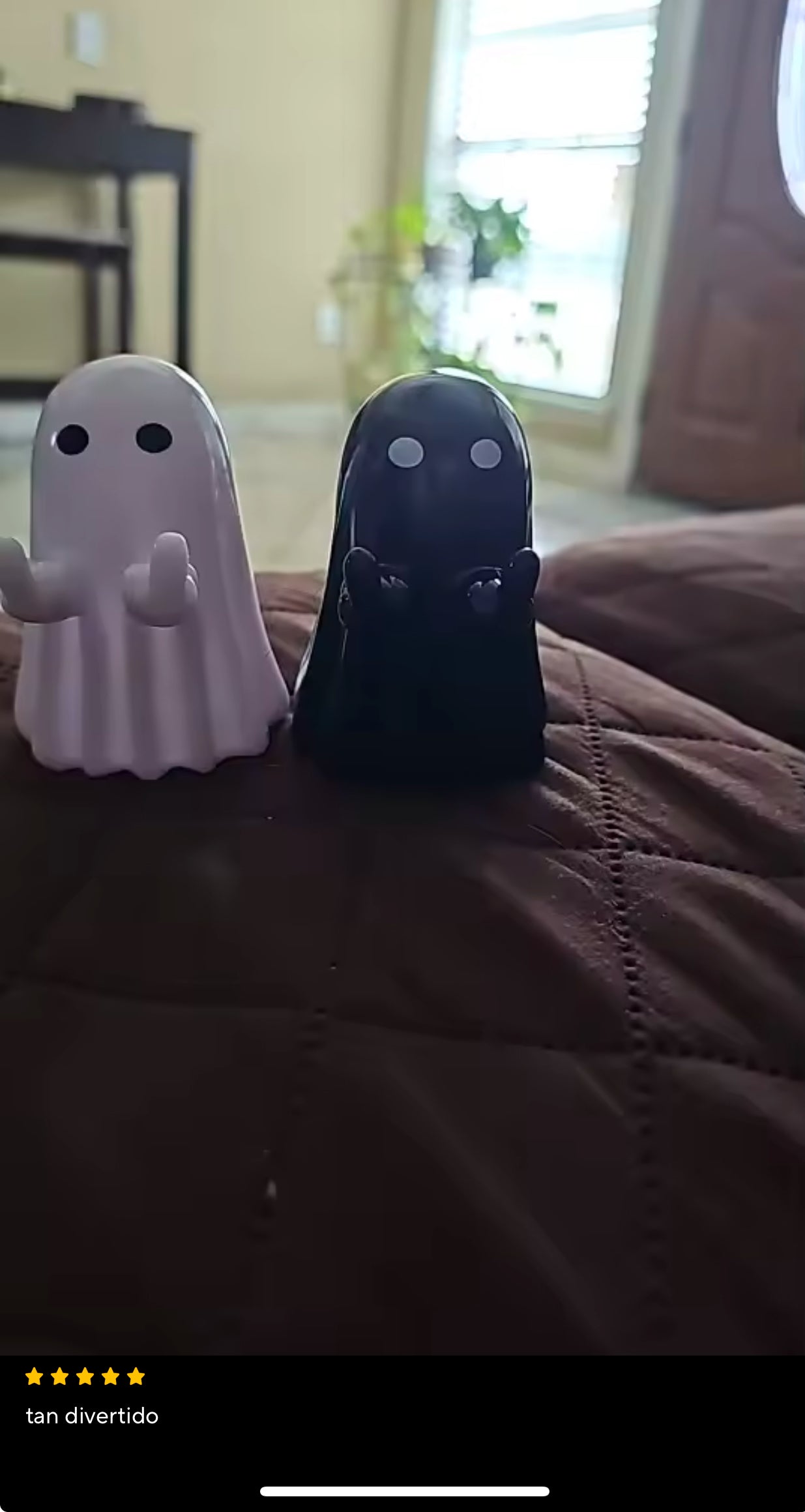 Spooky Ghost Figurines – Funny Halloween Decoration (White & Black Set)
